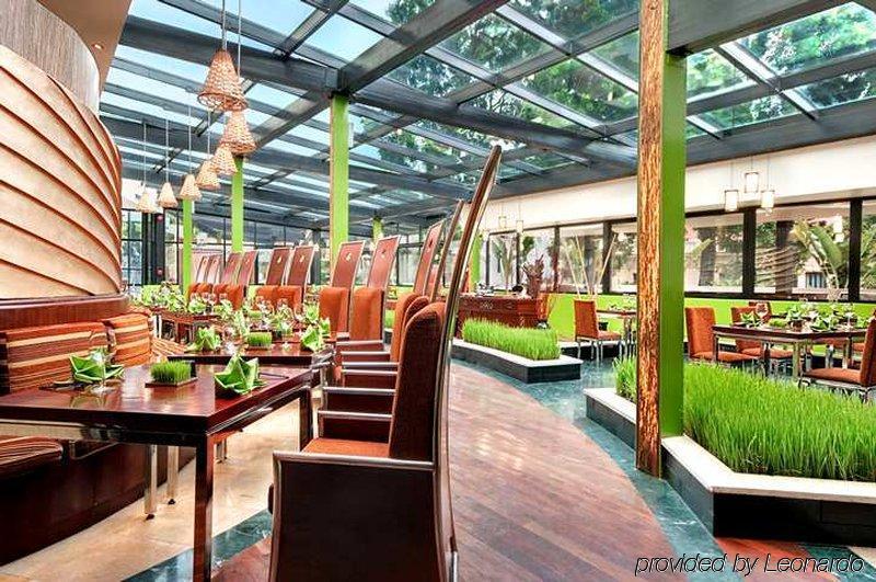 Hilton Hanoi Opera Restoran fotoğraf
